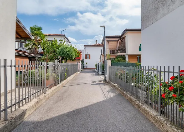 Vakantiehuis Guesthost - Casa Nespolo